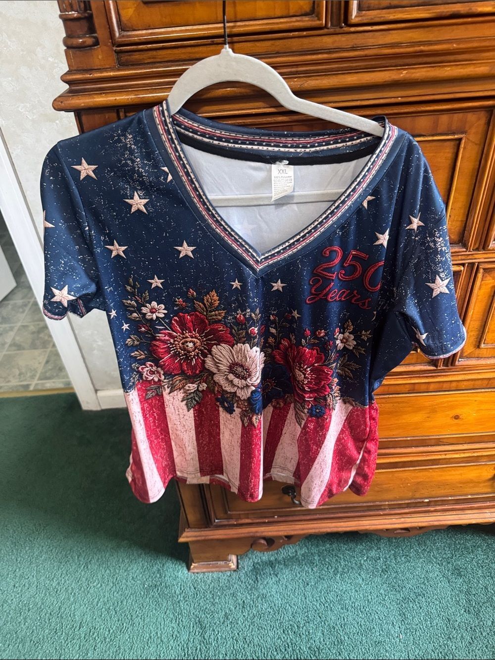 Patriotic Floral V‑Neck Women’s Top in Navy and Red